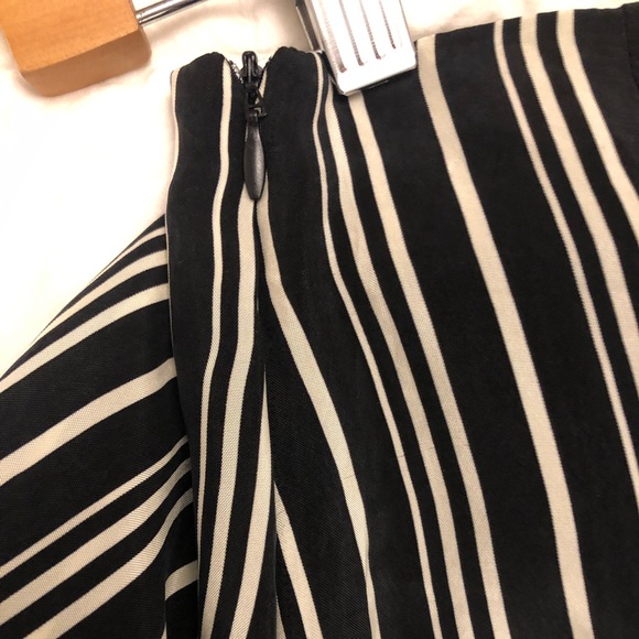 Zara Basic Striped Miniskirt - Picture 4 of 5